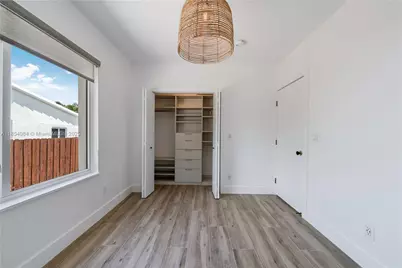 169 NE 48th St, Miami, FL 33137 - Photo 11