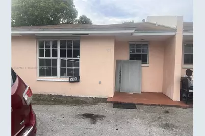 571 NE 136th St #571, North Miami, FL 33161 - Photo 1