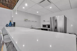1800 Sunset Harbour Dr, Miami Beach, FL 33139 - Photo 9