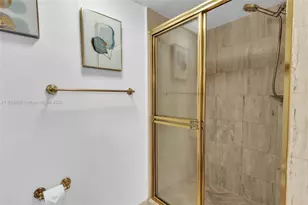 1800 Sunset Harbour Dr, Miami Beach, FL 33139 - Photo 19