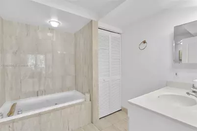 1800 Sunset Harbour Dr #1003, Miami Beach, FL 33139 - Photo 21