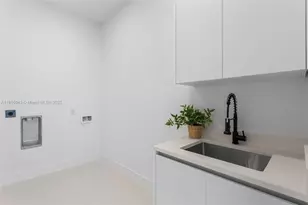 10 SW 33rd Ave, Other City - In The State Of Florida, FL 33991 - Photo 45