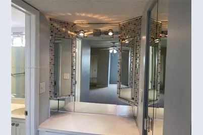 3940 Inverrary Blvd #701A, Lauderhill, FL 33319 - Photo 11