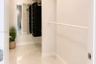 5005 Collins Ave, Miami Beach, FL 33140 - Photo 7