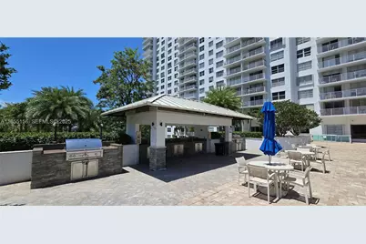 2801 NE 183rd St #714W, Aventura, FL 33160 - Photo 17