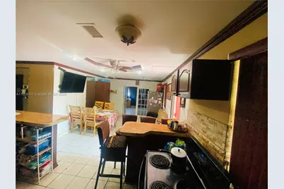 8355 NW 32nd Ave, Miami, FL 33147 - Photo 15