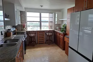 2801 NE 183rd St, Aventura, FL 33160 - Photo 23