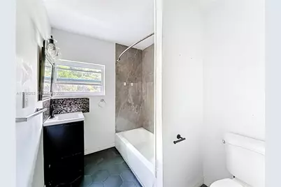 796 NE 85th St, Miami, FL 33138 - Photo 31