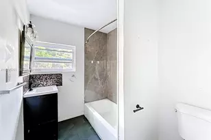 796 NE 85th St, Miami, FL 33138 - Photo 31