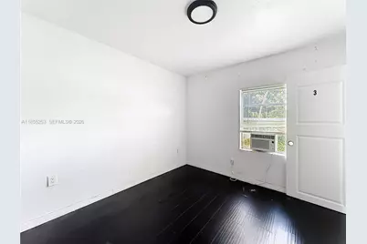 796 NE 85th St, Miami, FL 33138 - Photo 23