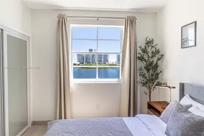 3255 NE 184th St #12407, Aventura, FL 33160 - Photo 43