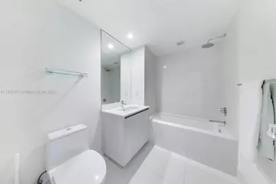 3131 NE 7th Ave #603, Miami, FL 33137 - Photo 15