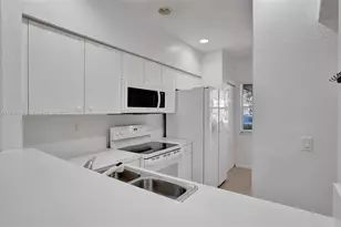 2613 SW 83rd Terrace, Miramar, FL 33025 - Photo 9