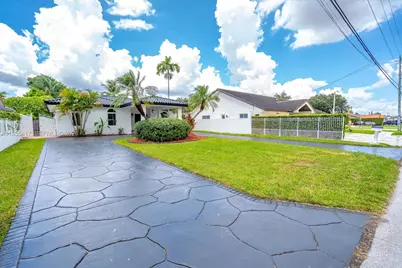 2810 SW 114th Ave, Miami, FL 33165 - Photo 3