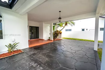 2810 SW 114th Ave, Miami, FL 33165 - Photo 5