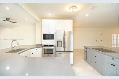 2810 SW 114th Ave, Miami, FL 33165 - Photo 15