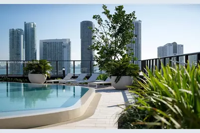 23 NE 17th Ter #A1B, Miami, FL 33132 - Photo 5