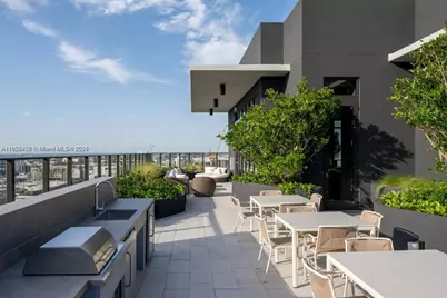 23 NE 17th Ter #B2, Miami, FL 33132 - Photo 9