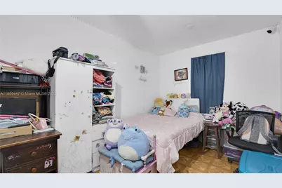 1554 NW 58th St, Miami, FL 33142 - Photo 13