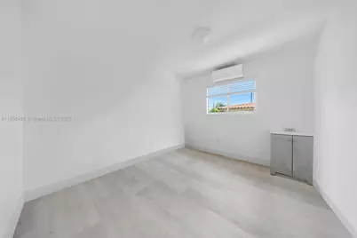 1028 SW 9th Ave, Miami, FL 33130 - Photo 23