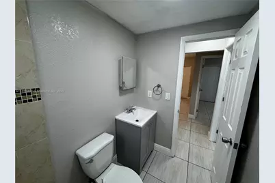 1940 Washington Ave #12, Opa-Locka, FL 33054 - Photo 7