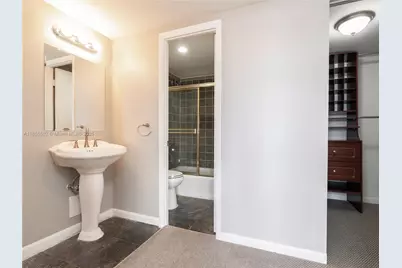 11111 Biscayne Blvd #912, Miami, FL 33181 - Photo 13