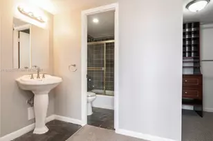 11111 Biscayne Blvd, Miami, FL 33181 - Photo 13