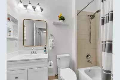 2867 S Oasis Dr, Boynton Beach, FL 33426 - Photo 9
