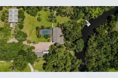 18220 Elmwood Dr, Other City - In The State Of Florida, FL 33920 - Photo 1