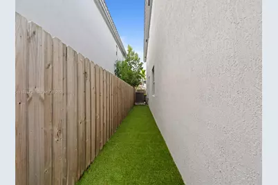 1418 SE 26th Ter, Homestead, FL 33035 - Photo 35