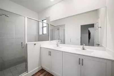 3471 W 110th St, Hialeah, FL 33018 - Photo 17