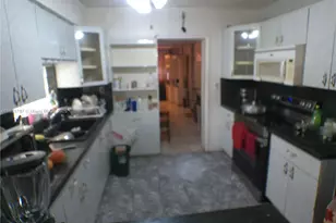 9201 Broad Manor Rd, Miami, FL 33147 - Photo 7