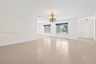 110 NW 78th Ave, Pembroke Pines, FL 33024 - Photo 5