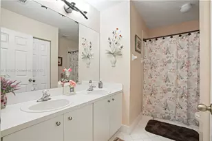 9506 SW 220th Ln, Cutler Bay, FL 33190 - Photo 23