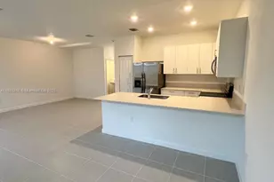 645 SE 14th Ct, Homestead, FL 33034 - Photo 7