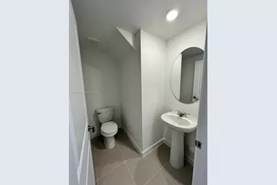 645 SE 14th Ct #0, Homestead, FL 33034 - Photo 9