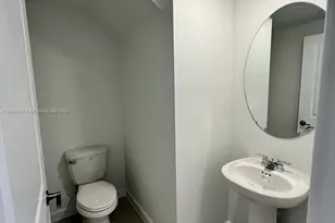 645 SE 14th Ct, Homestead, FL 33034 - Photo 9