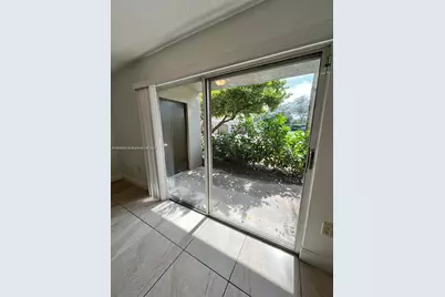 5065 Wiles Rd #103, Coconut Creek, FL 33073 - Photo 11