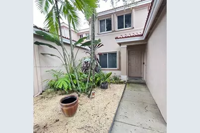 1683 SW 109th Ter, Davie, FL 33324 - Photo 3