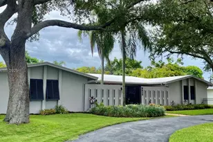 8820 SW 150th St, Palmetto Bay, FL 33176 - Photo 1