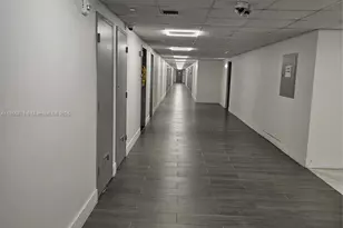 4200 Hillcrest Dr, Hollywood, FL 33021 - Photo 7