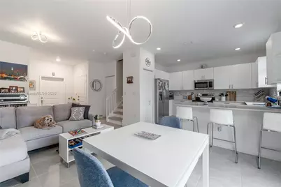 561 NW 204th St, Miami Gardens, FL 33169 - Photo 9