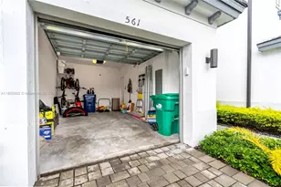 561 NW 204th St, Miami Gardens, FL 33169 - Photo 21