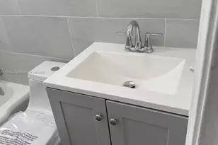 1432 NE 163rd St, North Miami Beach, FL 33162 - Photo 9