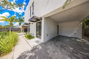 2151 NW 1st Terrace, Miami, FL 33125 - Photo 41