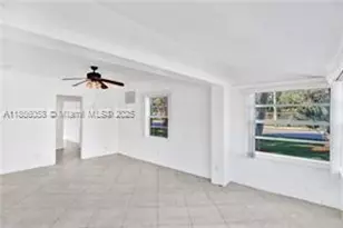 858 SW 11th Ct, Fort Lauderdale, FL 33315 - Photo 3