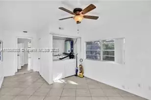 858 SW 11th Ct, Fort Lauderdale, FL 33315 - Photo 7