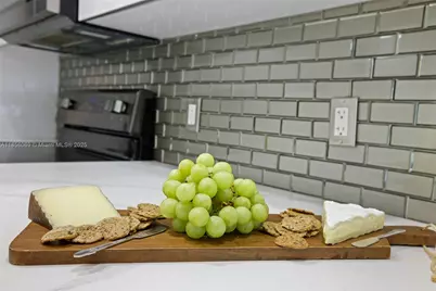 1450 Lincoln Rd #403, Miami Beach, FL 33139 - Photo 15