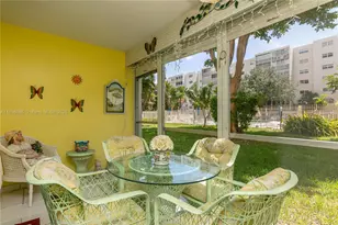 1001 NE 14th Ave, Hallandale Beach, FL 33009 - Photo 13