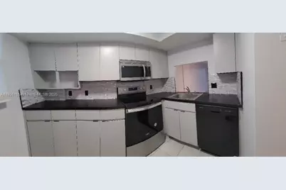 120 Royal Park Dr #3B, Oakland Park, FL 33309 - Photo 9